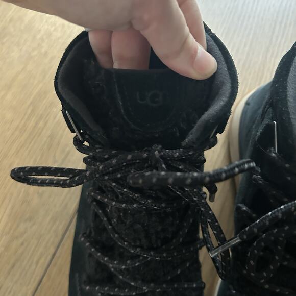 UGG Lakesider Heritage Mid Sneaker Bootie Women’s 9 Black Wool Blend Waterproof - Picture 9 of 16